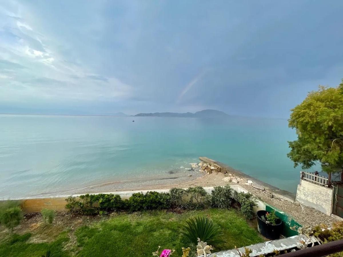 Stunning Beachfront Apartment Stratos Nerantza Экстерьер фото